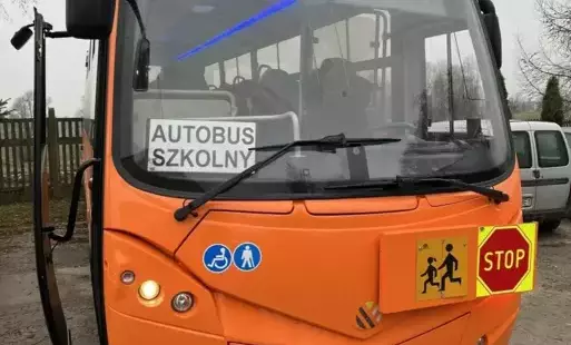 Zdjęcie do Autobusy szkolne