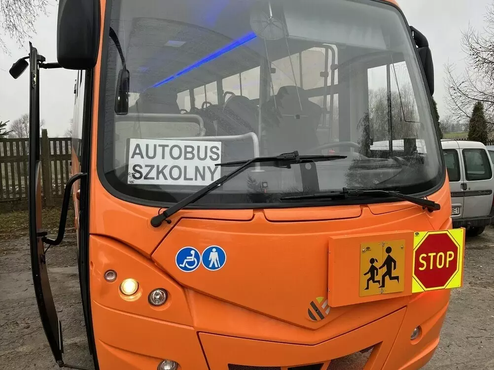 Zdjęcie do Autobusy szkolne