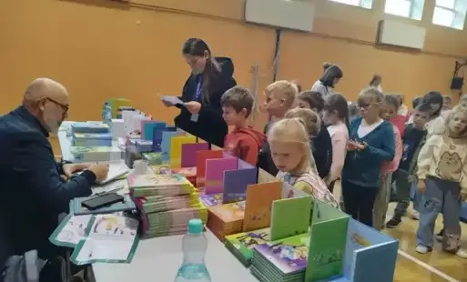 Zdjęcie do Spotkanie autorskie z Waldemarem Cichoniem