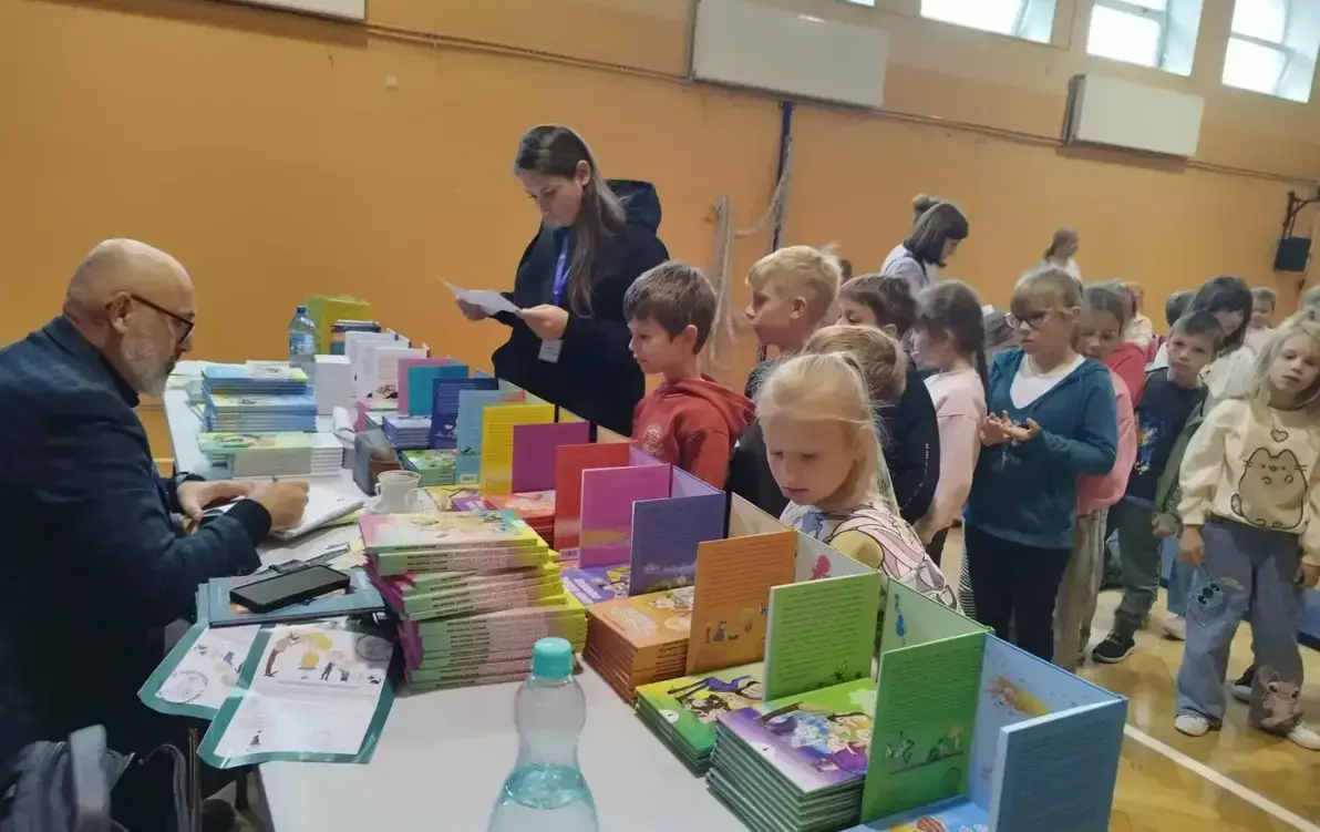 Zdjęcie do Spotkanie autorskie z Waldemarem Cichoniem